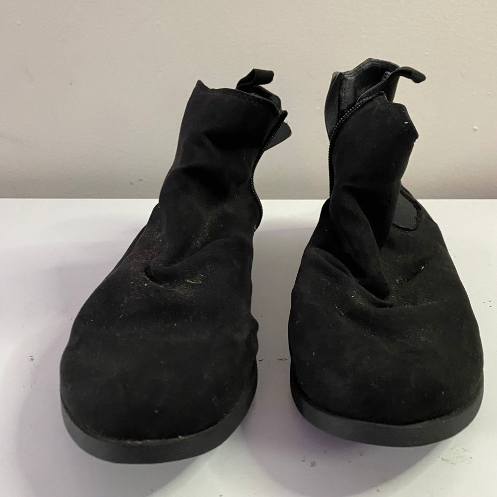 Time and Tru Ankle Boots Women‎ Size 8 Black Excellent Memory Foam Zip Chelsea